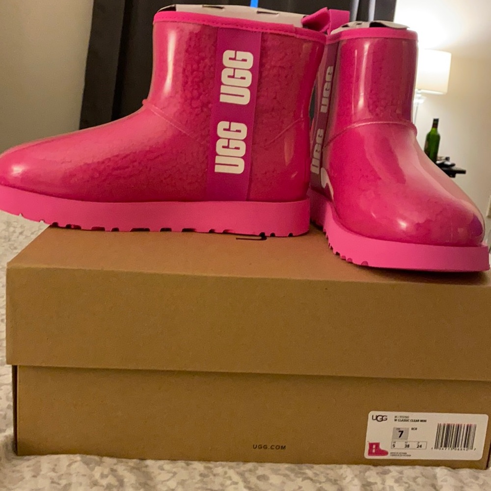 Classic Clear Mini UGG (pink)